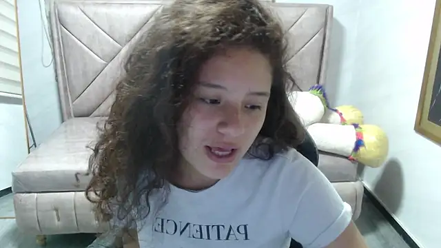 Velvet Moon V online show from 10/27/25, 01:04