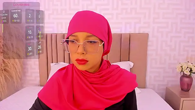 naishaa  online show from 05/23/26, 06:34