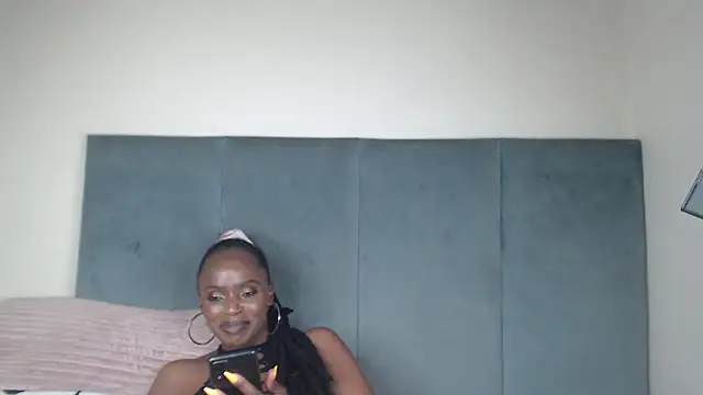 Jah-Queen online show from 12/18/25, 06:58