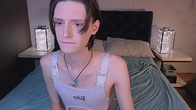 madi snow online show from 09/20/25, 05:19