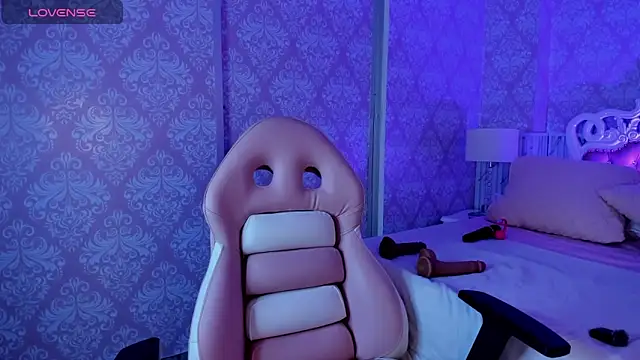 Lhea Foxx online show from 10/01/25, 02:39