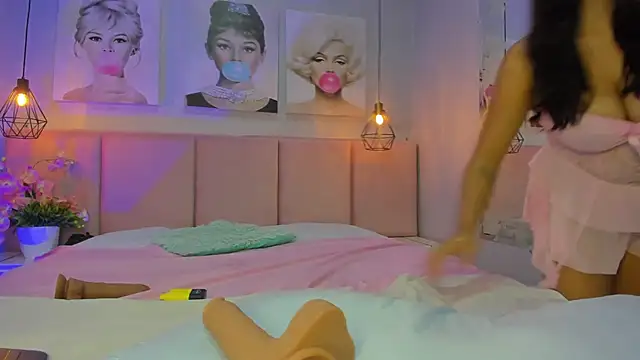 Lhea Foxx online show from 10/25/25, 03:36