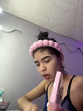  Alix 7 online show from 09/10/25, 01:38
