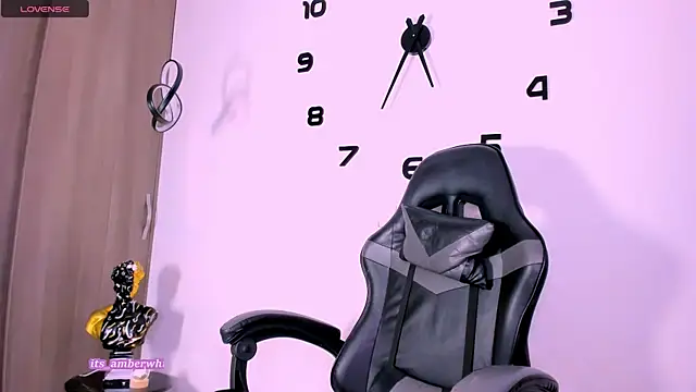 Snapshot of _Mia_Pink_ chatting on 10/06/25, 10:29 Mia Pink online show from 10/06/25, 10:29