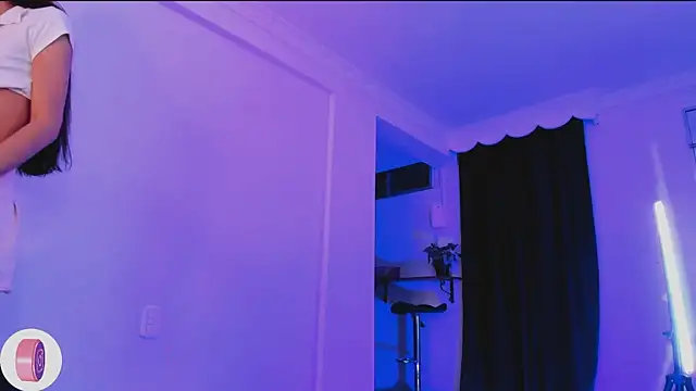 Snapshot of _Mia_Pink_ chatting on 10/08/25, 01:25 Mia Pink online show from 10/08/25, 01:25