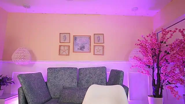 Snapshot of JadeSummerr chatting on 09/20/25, 11:55 JadeSummerr online show from 09/20/25, 11:55