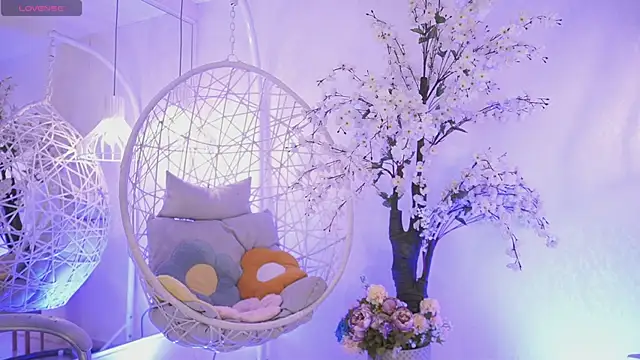 Snapshot of JadeSummerr chatting on 09/27/25, 11:48 JadeSummerr online show from 09/27/25, 11:48