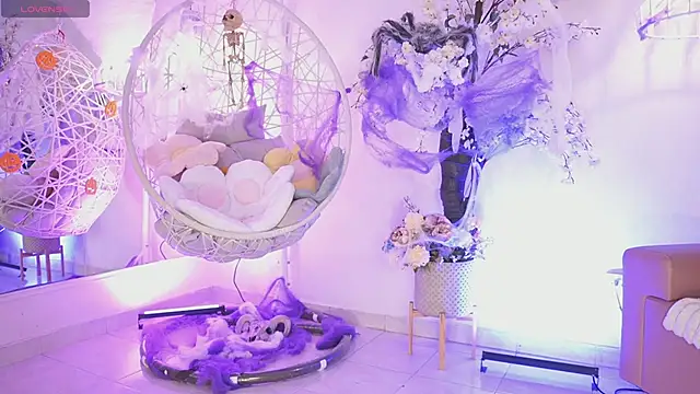 Snapshot of JadeSummerr chatting on 10/09/25, 11:41 JadeSummerr online show from 10/09/25, 11:41