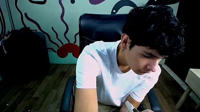 Luca vega online show from 09/30/25, 02:33