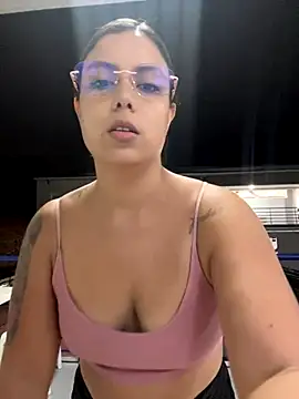 Snapshot of LICEET chatting on 10/01/25, 11:33 LICEET online show from 10/01/25, 11:33