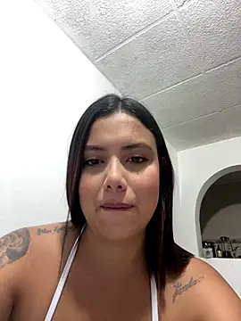 Snapshot of LICEET chatting on 10/11/25, 08:51 LICEET online show from 10/11/25, 08:51