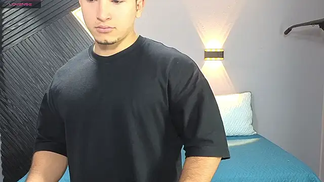 Horny nick18 online show from 02/19/26, 11:39