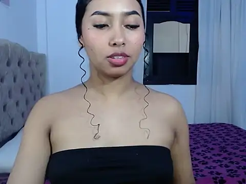 kloe2424 online show from 09/09/25, 09:03