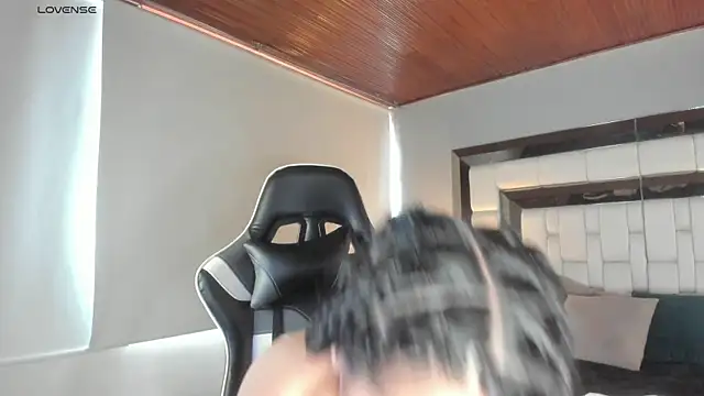 Snapshot of Adhara7 chatting on 10/01/25, 07:31 Adhara7 online show from 10/01/25, 07:31