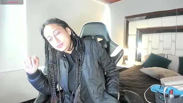 Snapshot of Adhara7 chatting on 10/06/25, 05:32 Adhara7 online show from 10/06/25, 05:32