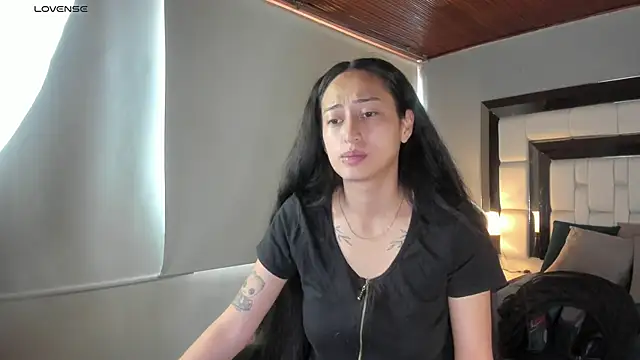 Snapshot of Adhara7 chatting on 10/12/25, 04:06 Adhara7 online show from 10/12/25, 04:06