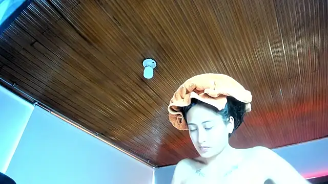 Adhara7 online show from 11/13/25, 07:46