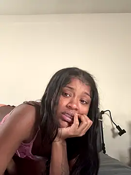 Snapshot of PrettyBabriexox chatting on 10/28/25, 02:31 PrettyBabriexox online show from 10/28/25, 02:31