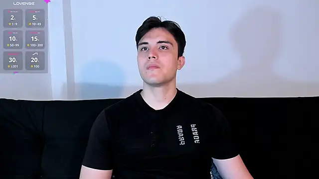 Snapshot of jasonxd9898 chatting on 09/14/25, 12:54 jasonxd9898 online show from 09/14/25, 12:54