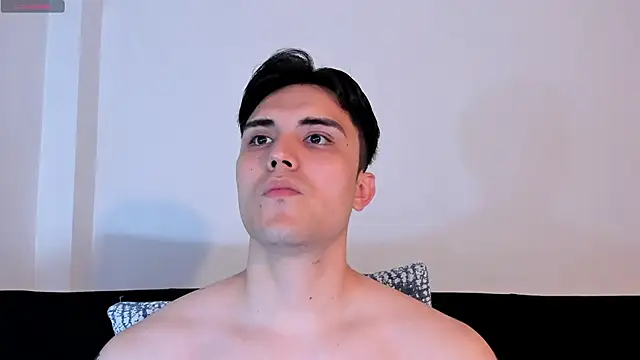 Snapshot of jasonxd9898 chatting on 09/25/25, 01:42 jasonxd9898 online show from 09/25/25, 01:42