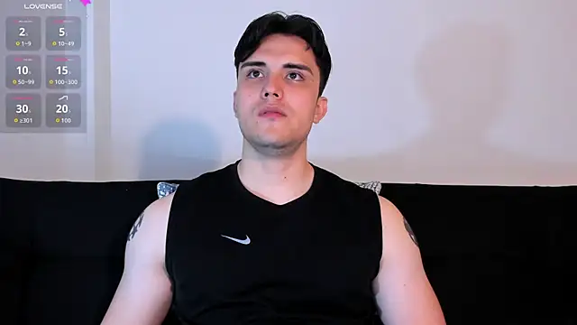 Snapshot of jasonxd9898 chatting on 09/27/25, 12:59 jasonxd9898 online show from 09/27/25, 12:59