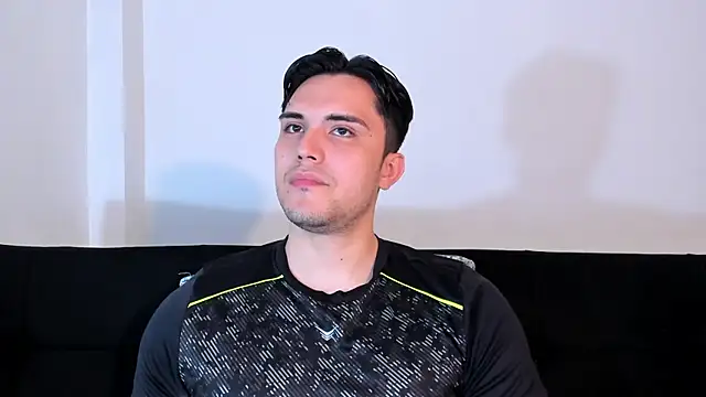 Snapshot of jasonxd9898 chatting on 09/29/25, 03:33 jasonxd9898 online show from 09/29/25, 03:33