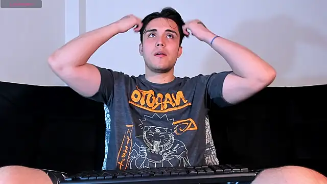 Snapshot of jasonxd9898 chatting on 10/14/25, 10:21 jasonxd9898 online show from 10/14/25, 10:21