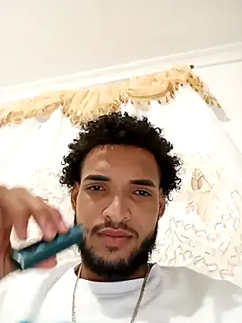 Snapshot of Utreh_ chatting on 03/06/26, 01:46 Utreh online show from 03/06/26, 01:46