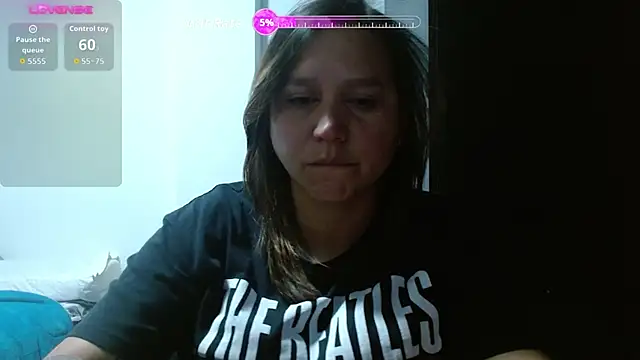 Snapshot of haashkyo chatting on 10/14/25, 04:02 haashkyo online show from 10/14/25, 04:02