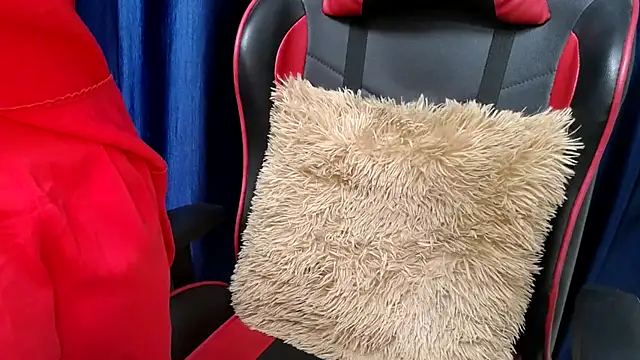 niya-cute online show from 10/23/25, 07:45