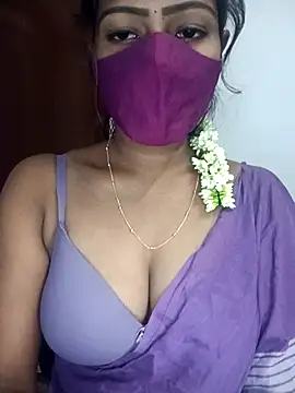 Snapshot of Tamil_kavinila chatting on 12/14/25, 04:18 Tamil kavinila online show from 12/14/25, 04:18