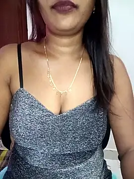 Snapshot of Tamil_kavinila chatting on 04/07/26, 10:37 Tamil kavinila online show from 04/07/26, 10:37