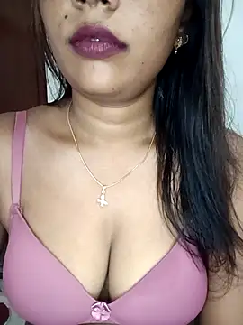 Snapshot of Tamil_kavinila chatting on 05/01/26, 05:12 Tamil kavinila online show from 05/01/26, 05:12