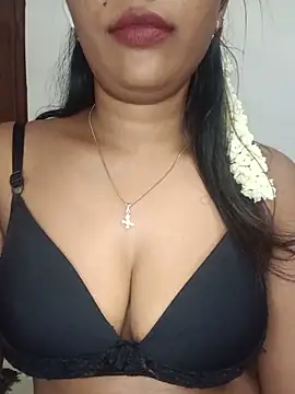 Snapshot of Tamil_kavinila chatting on 06/03/26, 04:45 Tamil kavinila online show from 06/03/26, 04:45