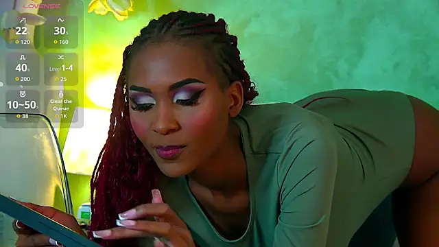 Izzie Sugar online show from 09/26/25, 06:56