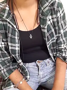 Naira-Tripathi online show from 10/24/25, 06:21