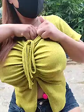 Snapshot of Akira_sera chatting on 11/05/25, 12:43 Akira sera online show from 11/05/25, 12:43