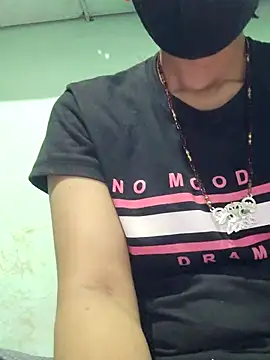 poojam93 online show from 09/22/25, 01:35