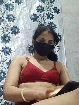 poojam93 online show from 05/25/26, 03:12