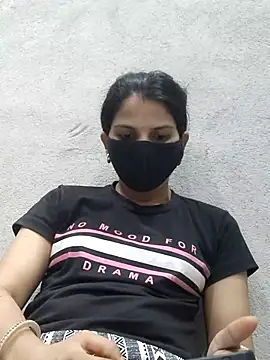 poojam93 online show from 05/30/26, 01:30