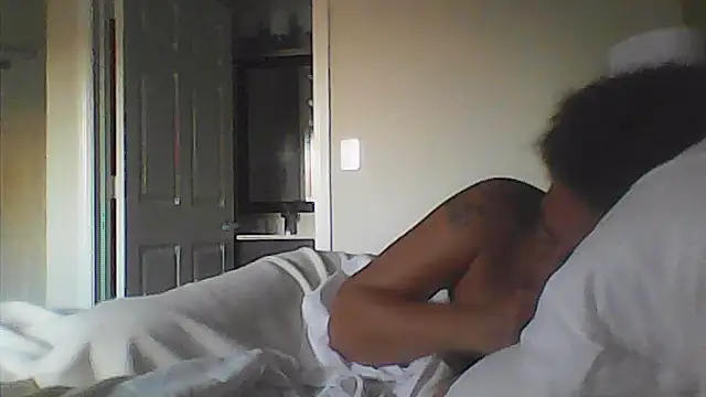 sarahkat86 online show from 06/13/26, 10:57