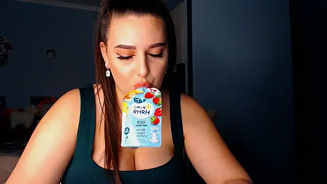 NikiWhite online show from 10/02/25, 09:11