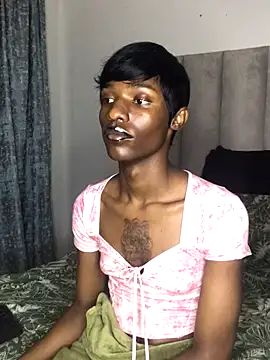 Snapshot of Trans_fairy chatting on 09/24/25, 06:11 Trans fairy online show from 09/24/25, 06:11