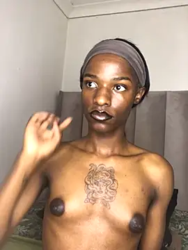 Snapshot of Trans_fairy chatting on 10/12/25, 09:19 Trans fairy online show from 10/12/25, 09:19