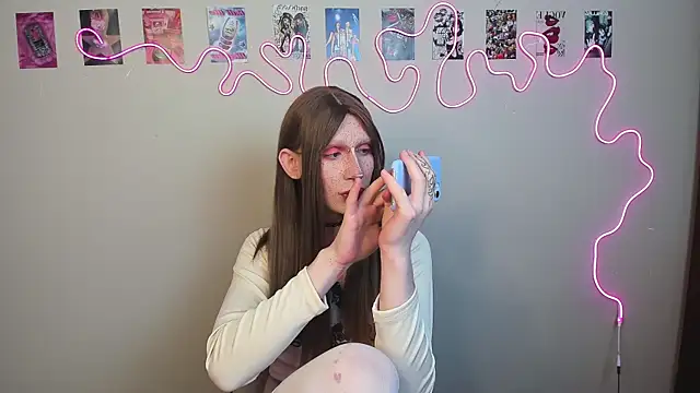 Snapshot of yoi_mika chatting on 11/28/25, 11:07 yoi mika online show from 11/28/25, 11:07