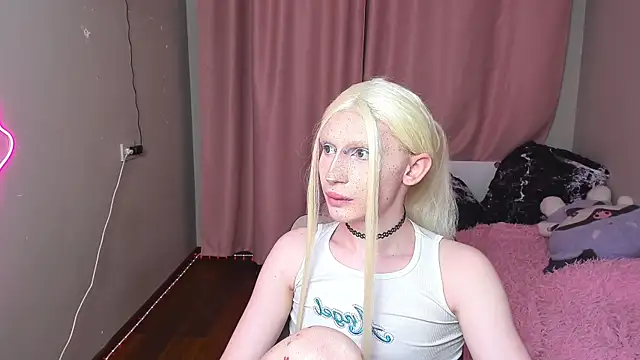 Snapshot of yoi_mika chatting on 12/02/25, 10:49 yoi mika online show from 12/02/25, 10:49