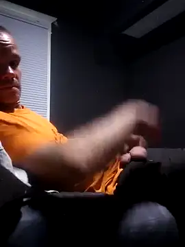 Snapshot of dickmedowndaddy22 chatting on 10/15/25, 06:30 dickmedowndaddy22 online show from 10/15/25, 06:30