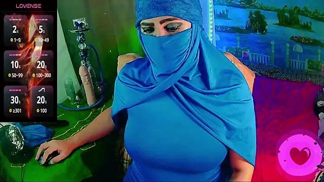 SultanaLayla online show from 07/29/26, 07:01