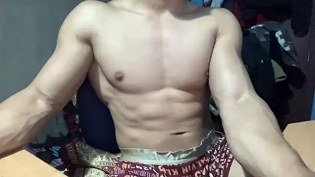 Snapshot of veilofstrength chatting on 11/12/25, 06:52 veilofstrength online show from 11/12/25, 06:52