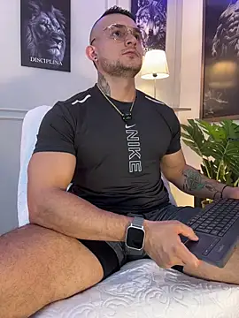 Marco Vega online show from 04/10/26, 05:06
